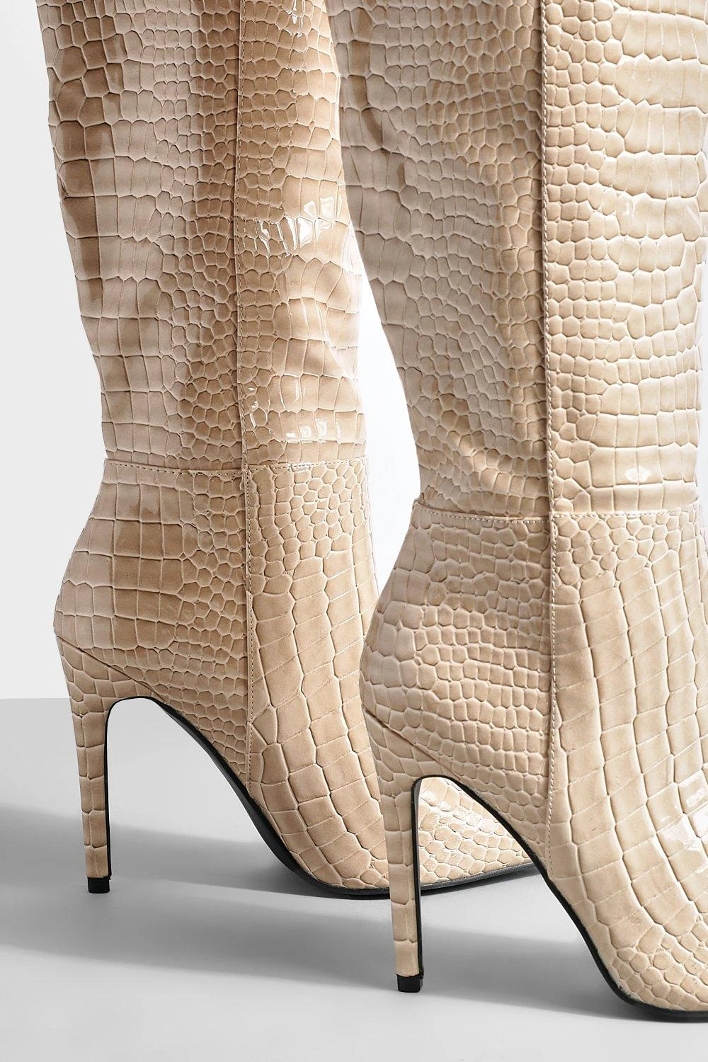 Spitze Kniehohe Kroko-Stiefel Mit Stiletto-Absatz 6 Spitze Kniehohe Kroko-Stiefel Mit Stiletto-Absatz – Bild 4