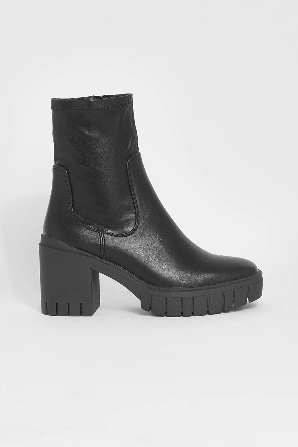 Klobige Socken-Stiefel 4 Klobige Socken-Stiefel – Bild 2