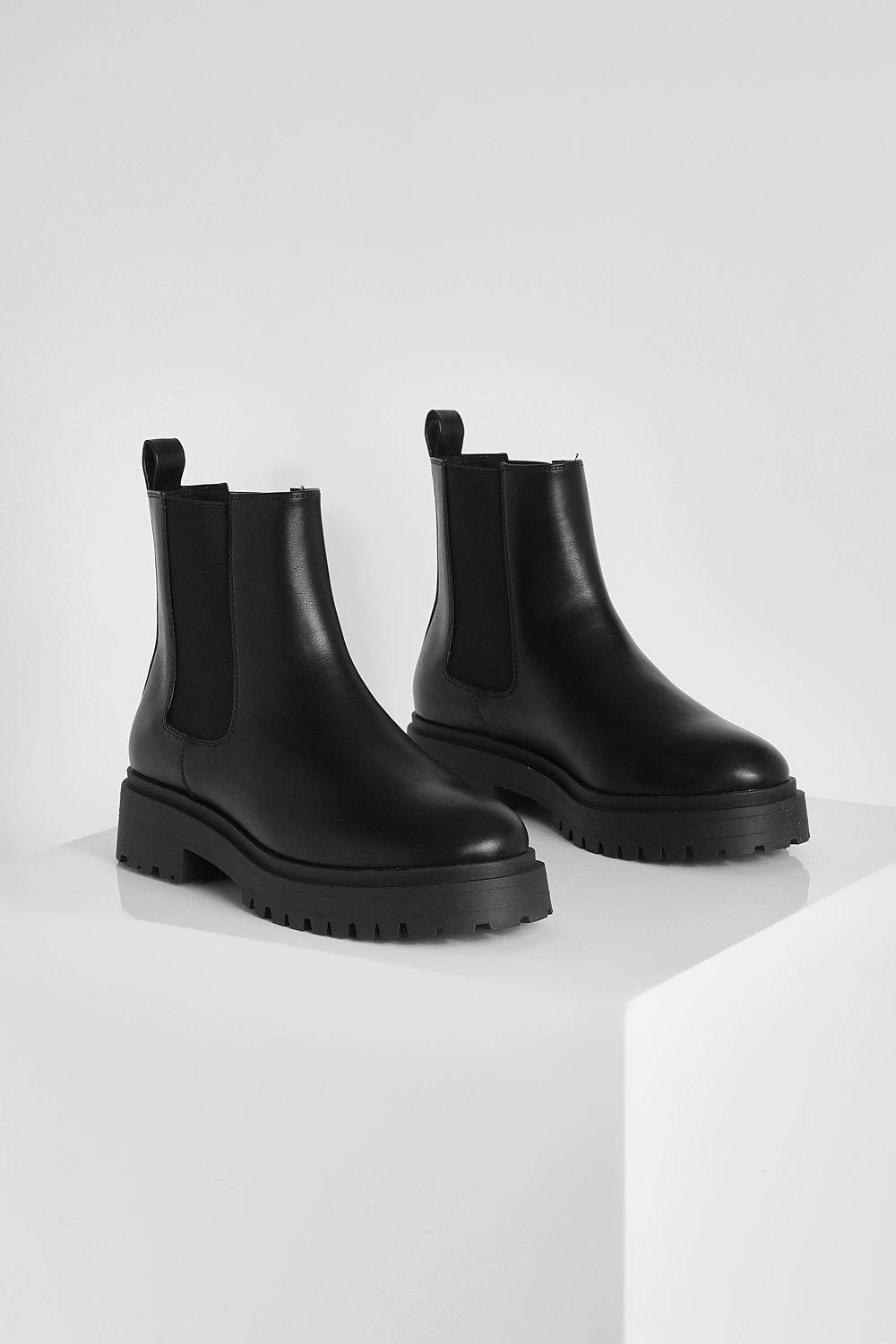 Breite Passform Chelsea-Stiefel Mit Lasche 5 Breite Passform Chelsea-Stiefel Mit Lasche – Bild 3