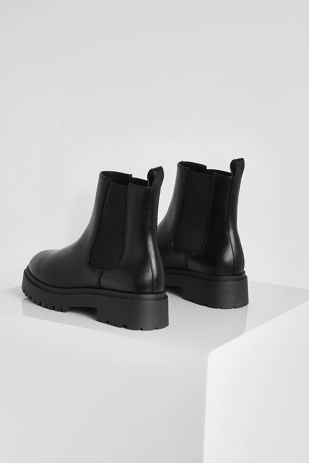 Breite Passform Chelsea-Stiefel Mit Lasche 6 Breite Passform Chelsea-Stiefel Mit Lasche – Bild 4