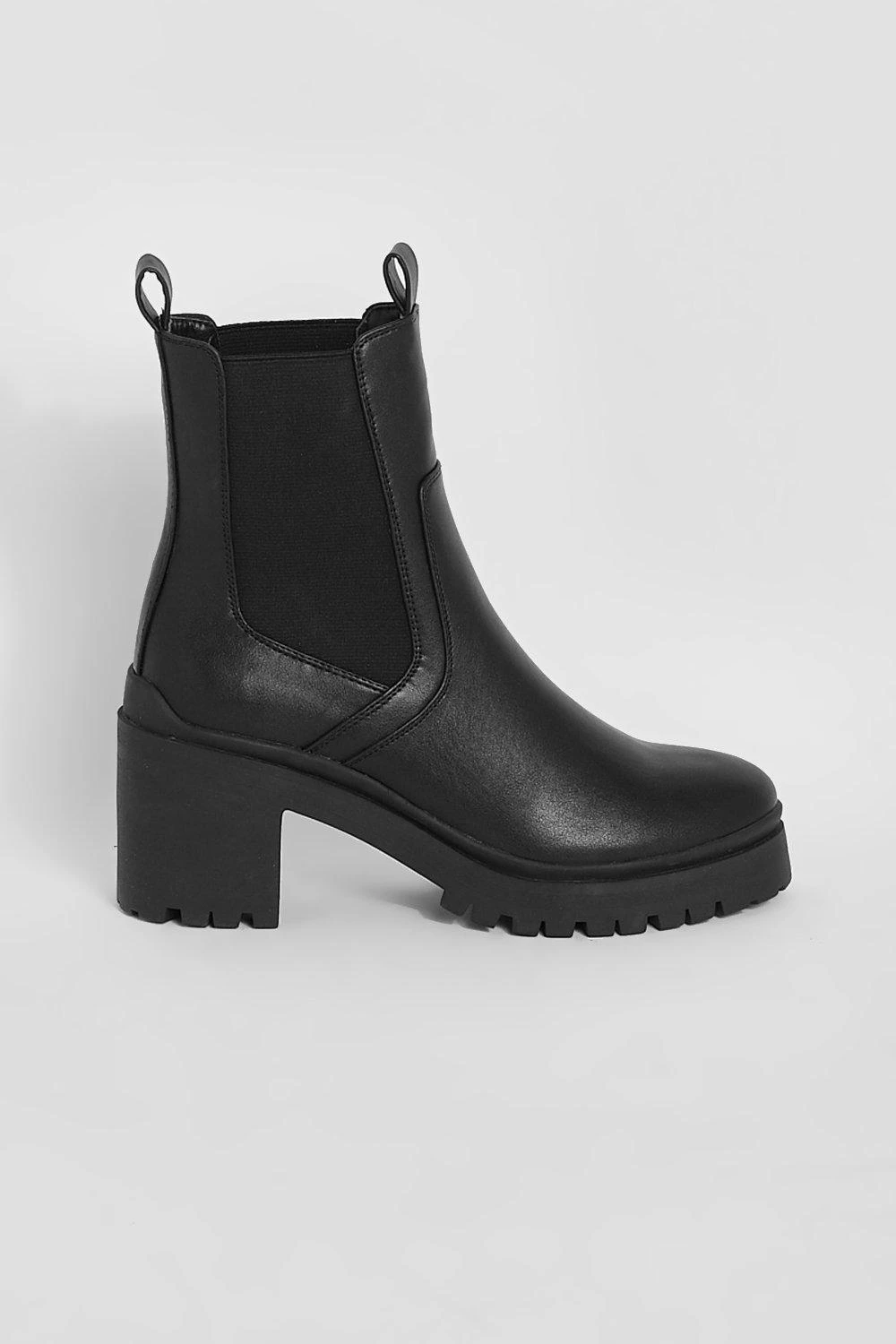 Chelsea-Stiefel Mit Naht-Detail Und Absatz 4 Chelsea-Stiefel Mit Naht-Detail Und Absatz – Bild 2