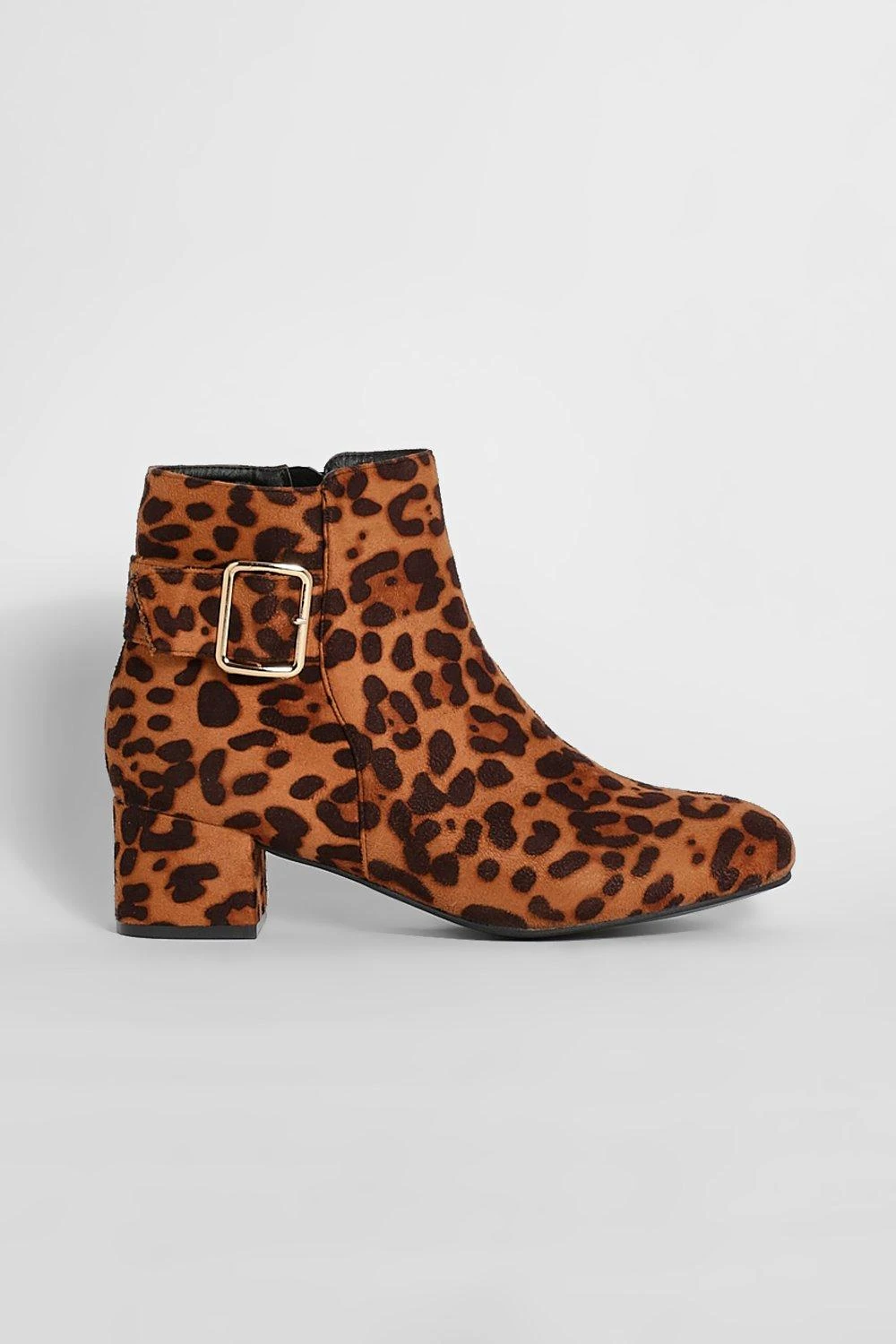 Leopardenprint Stiefel Mit Tiefem Blockabsatz 4 Leopardenprint Stiefel Mit Tiefem Blockabsatz – Bild 2