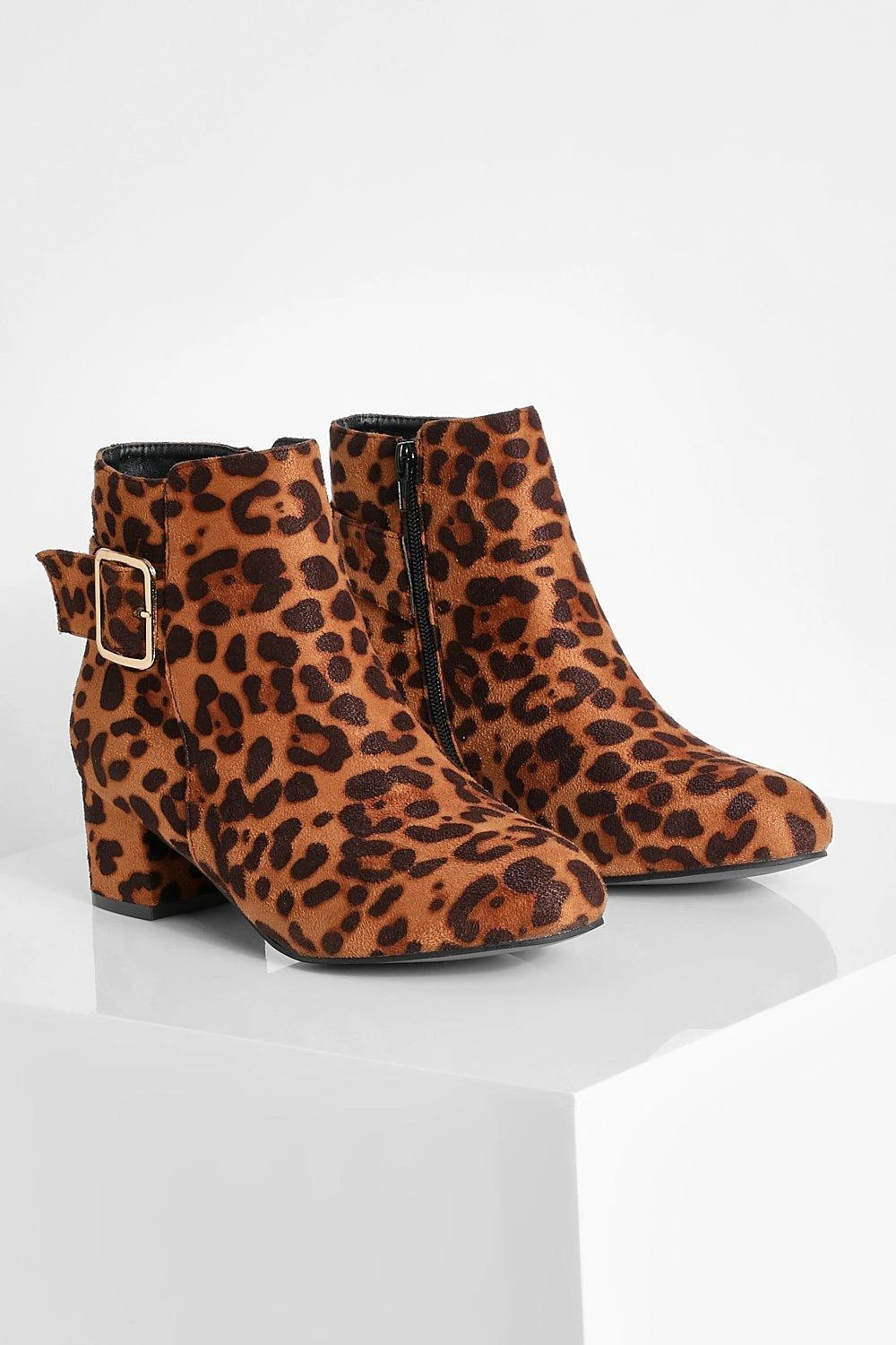 Leopardenprint Stiefel Mit Tiefem Blockabsatz 5 Leopardenprint Stiefel Mit Tiefem Blockabsatz – Bild 3