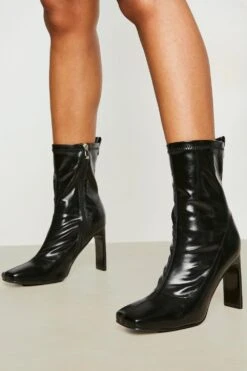 Breite Passform Eckige Socken-Stiefel