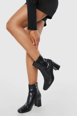 Eckige Socken-Stiefel Mit Blockabsatz