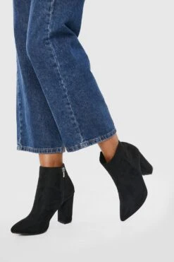 Stiefel Mit Mittelhohem Blockabsatz