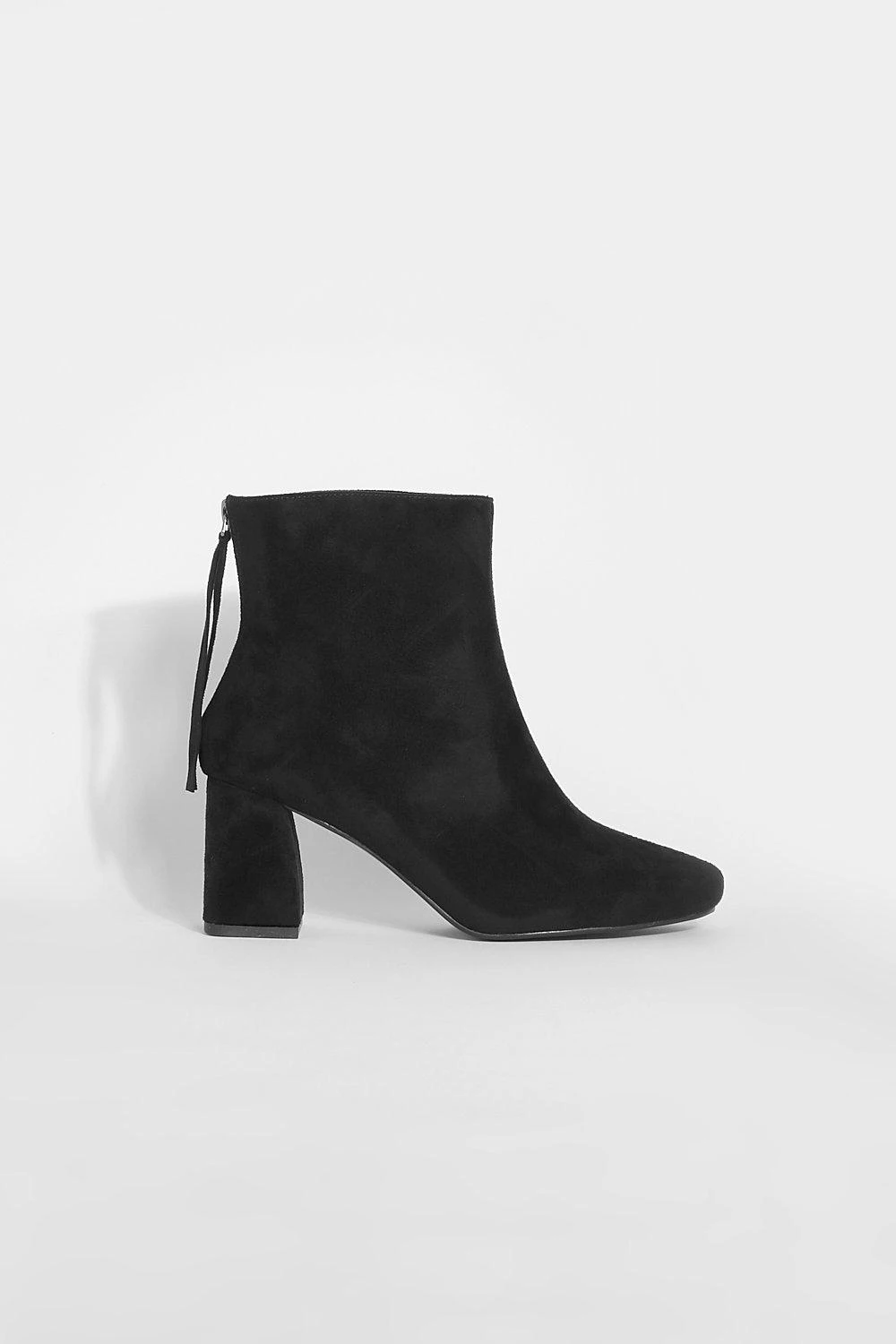 Breite Passform Eckige Socken-Stiefel Mit Fransen-Detail 4 Breite Passform Eckige Socken-Stiefel Mit Fransen-Detail – Bild 2