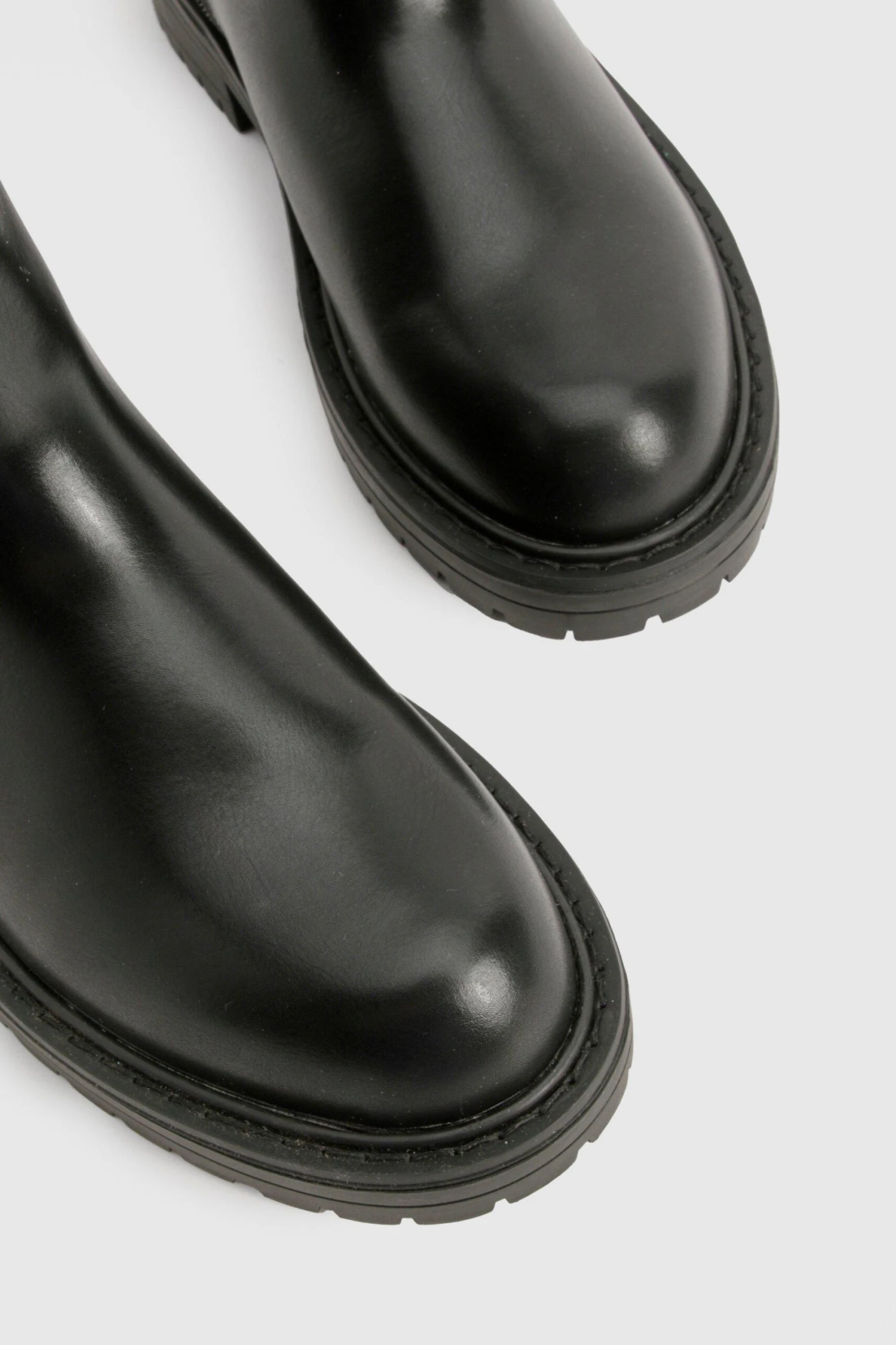 Breite Passform PU Chelsea-Stiefel Mit Detail 6 Breite Passform PU Chelsea-Stiefel Mit Detail – Bild 4