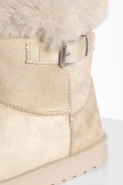 Kuschelige Mini-Stiefel Mit Kunstfell-Detail Und Schnalle 8 Kuschelige Mini-Stiefel Mit Kunstfell-Detail Und Schnalle -Nerf Verkäufe gzz41223 cream xl 2