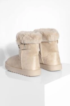 Kuschelige Mini-Stiefel Mit Kunstfell-Detail Und Schnalle 9 Kuschelige Mini-Stiefel Mit Kunstfell-Detail Und Schnalle -Nerf Verkäufe gzz41223 cream xl 3