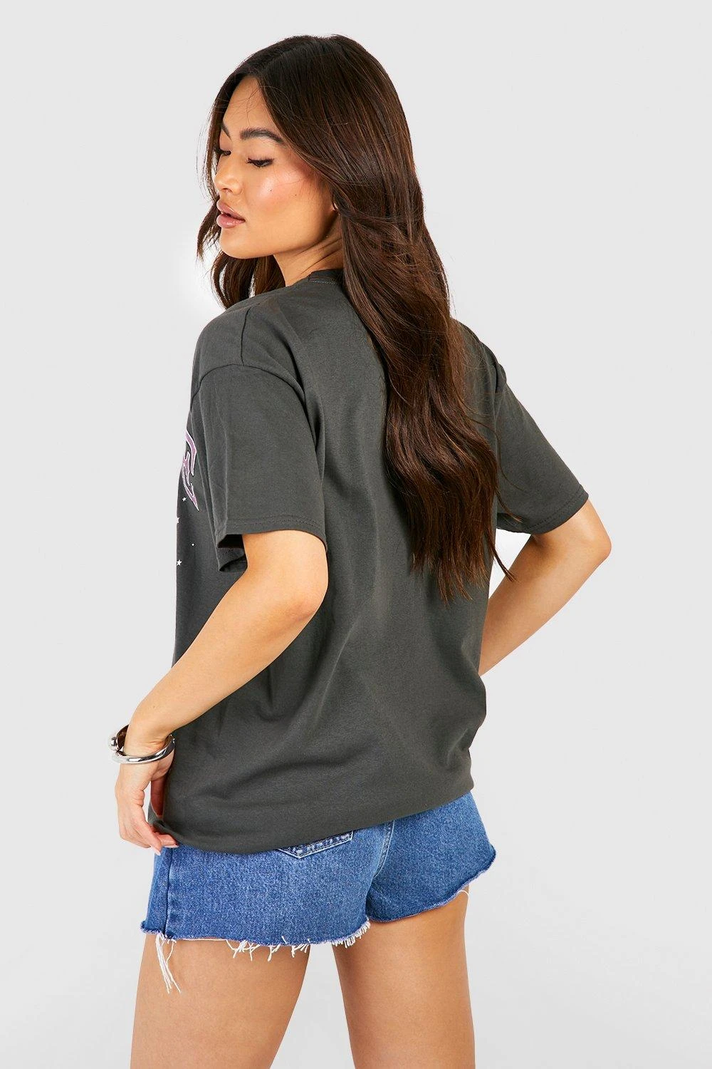 Oversize T-Shirt Mit Nashville Cowboy-Stiefel Print 4 Oversize T-Shirt Mit Nashville Cowboy-Stiefel Print – Bild 2